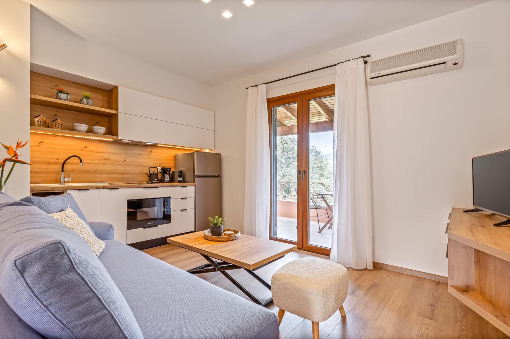 Lola Apartments لياباديس المظهر الخارجي الصورة