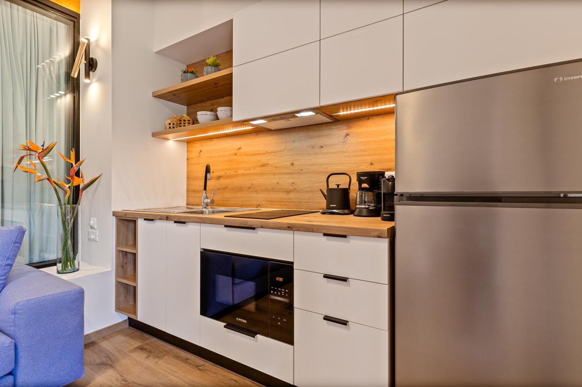 Lola Apartments لياباديس المظهر الخارجي الصورة
